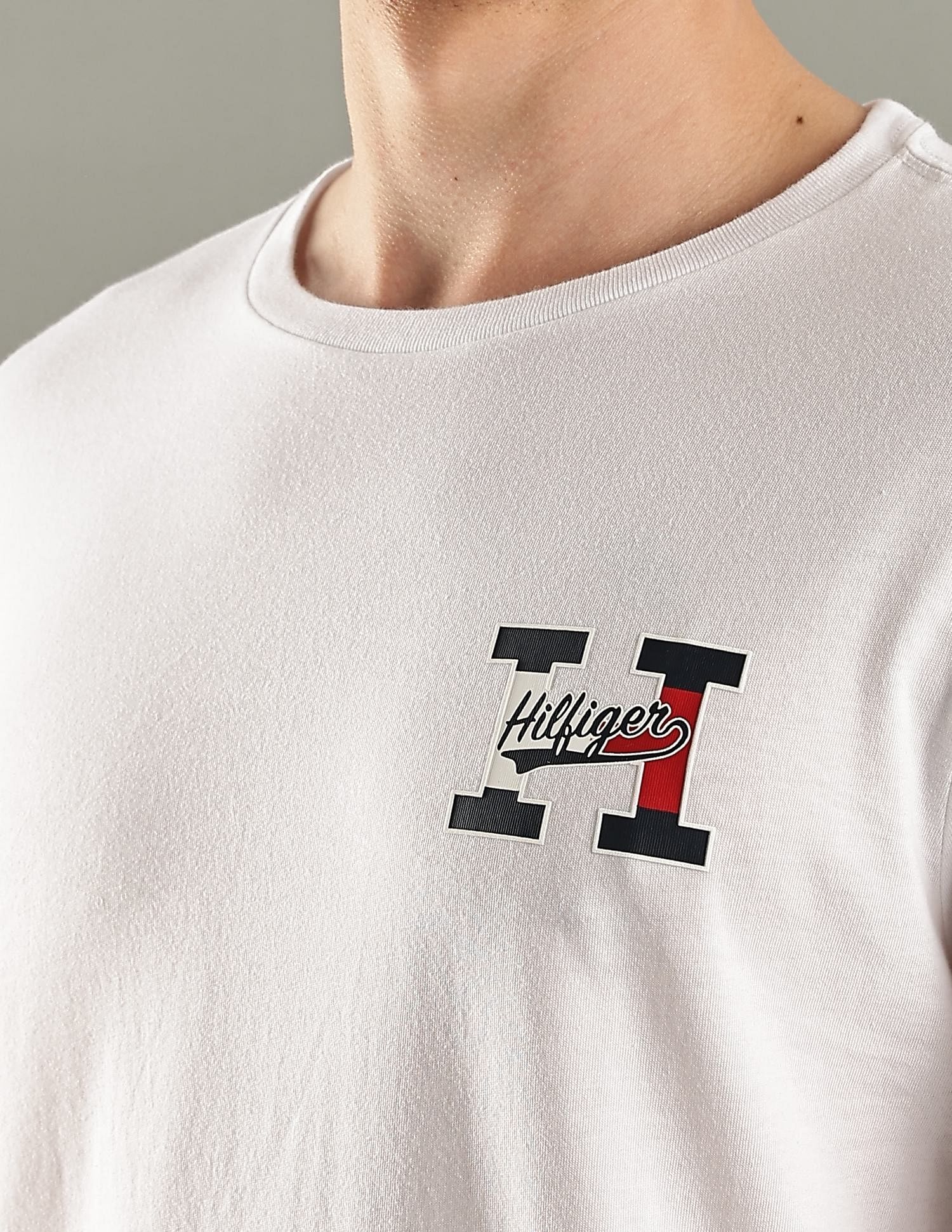 Tommy Hilfiger Logo Regular-Fit Cotton T-Shirt
