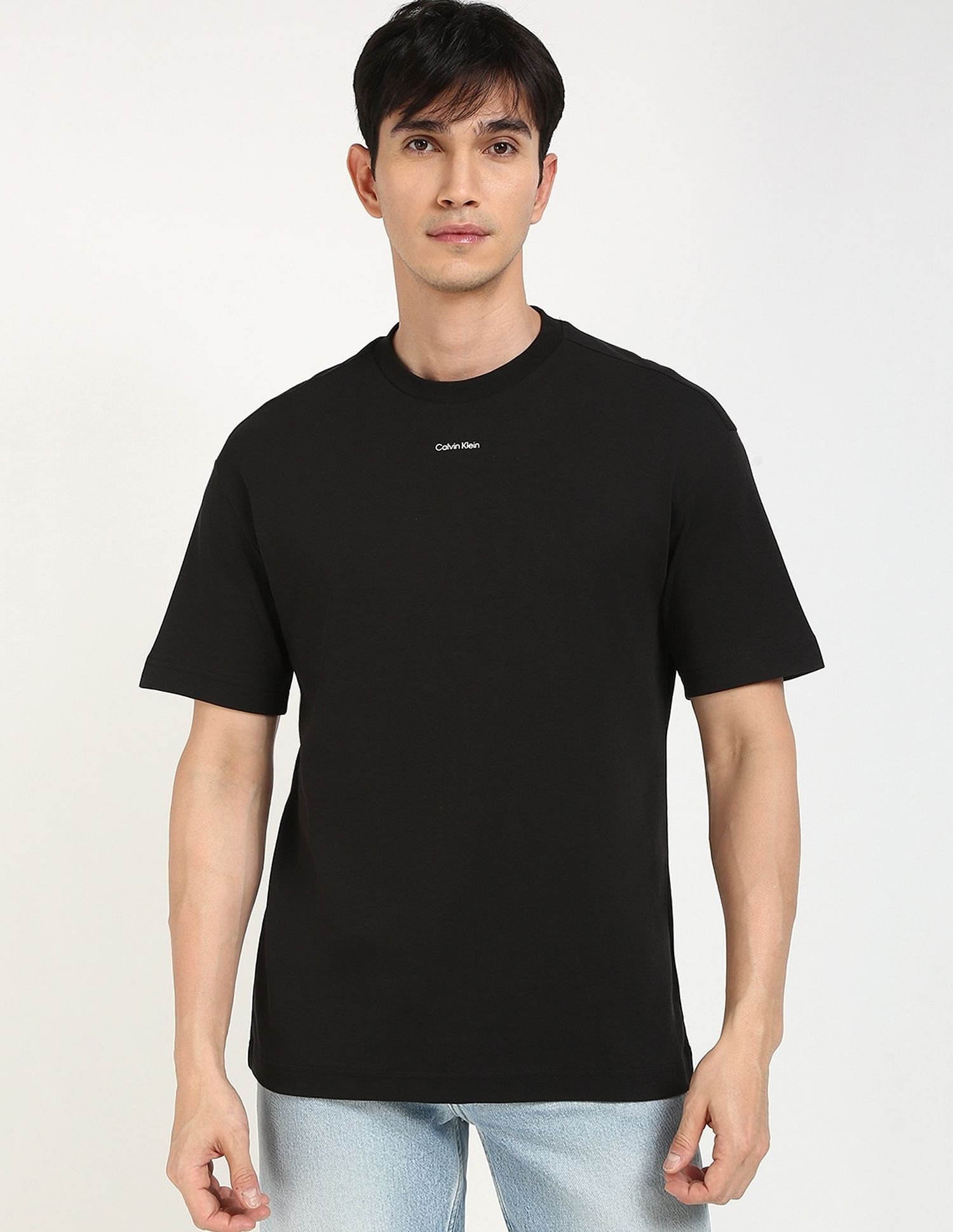 Calvin Klein Jeans Mens Regular Fit Solid T-Shirt