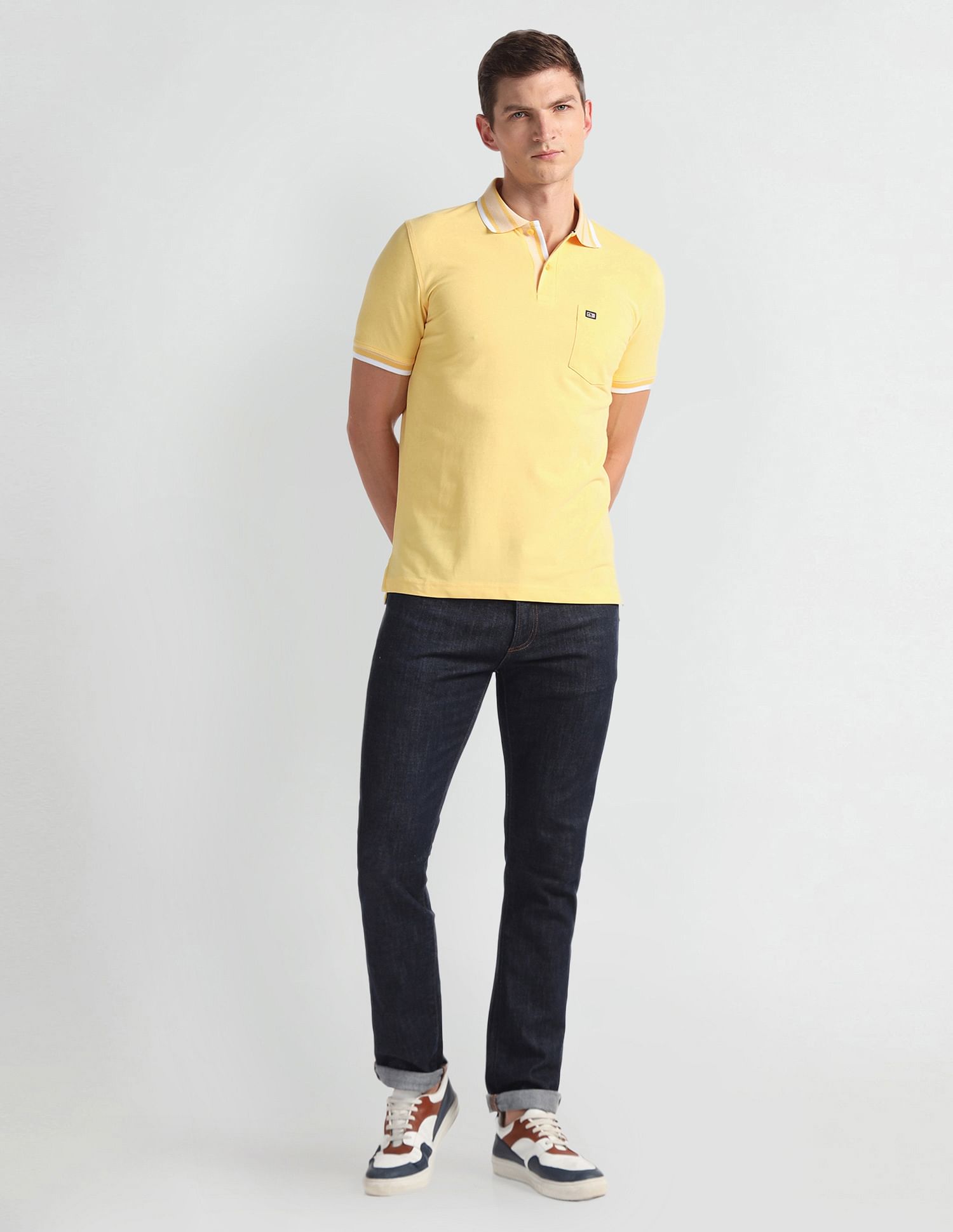 Arrow Sports Tipped Collar Solid Polo Shirt