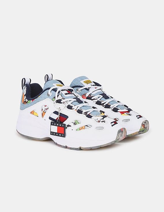 Buy Tommy Hilfiger Men White Looney Tunes Lace Up Sneakers Buy Tommy Hilfiger Men White Looney Tunes Lace Up Sneakers