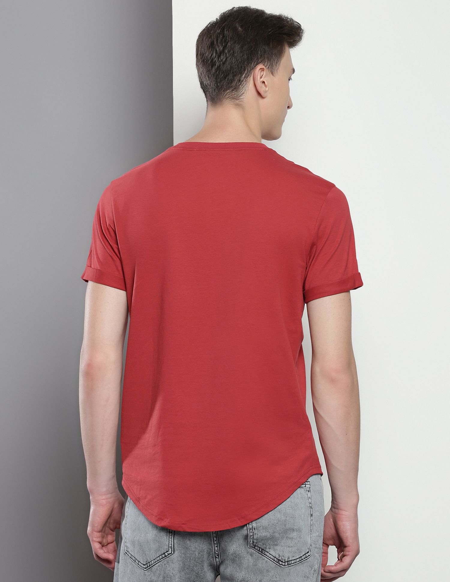 Calvin Klein Curved Hem Badge Logo T-Shirt