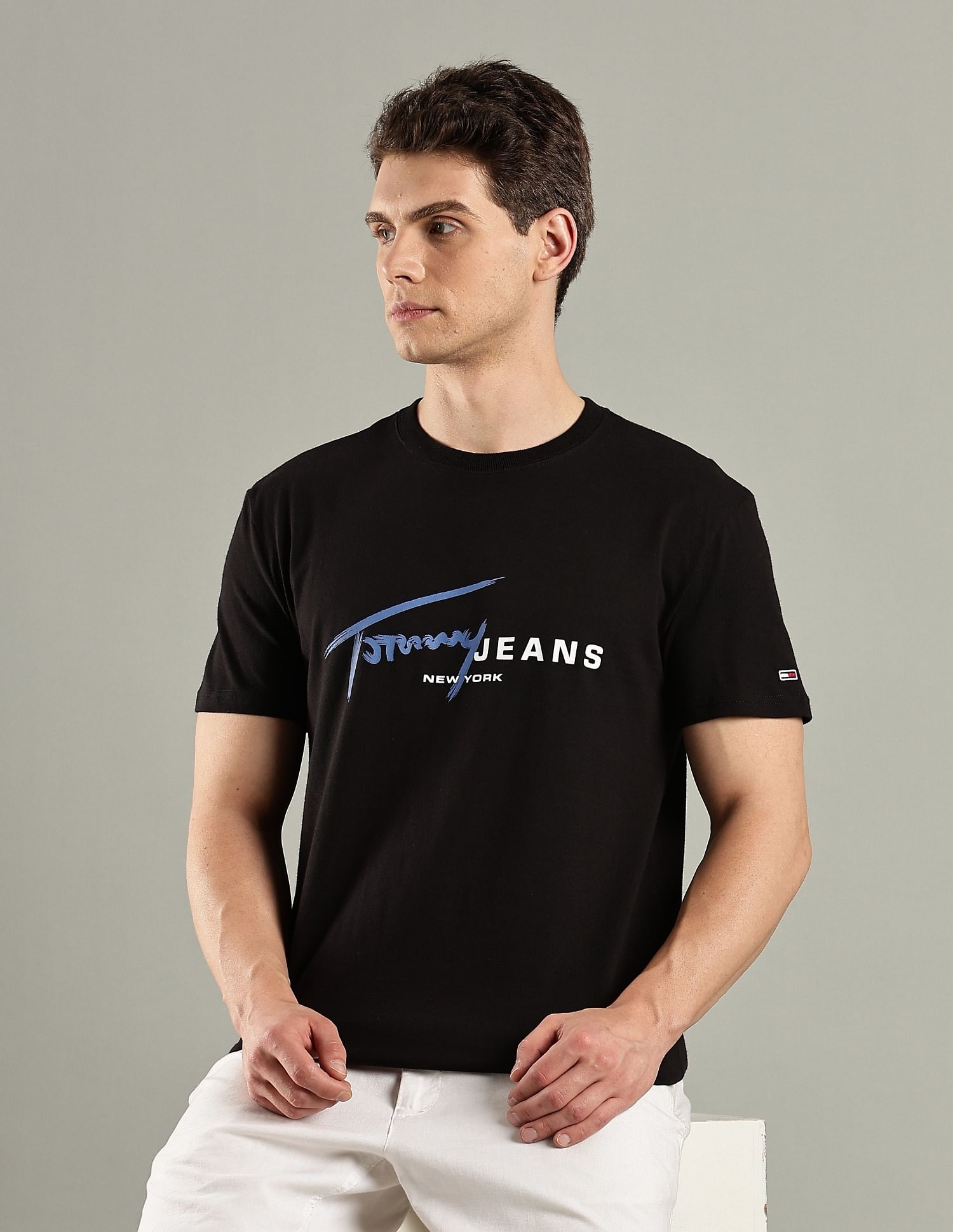 Tommy Hilfiger Logo Regular-Fit Cotton T-Shirt