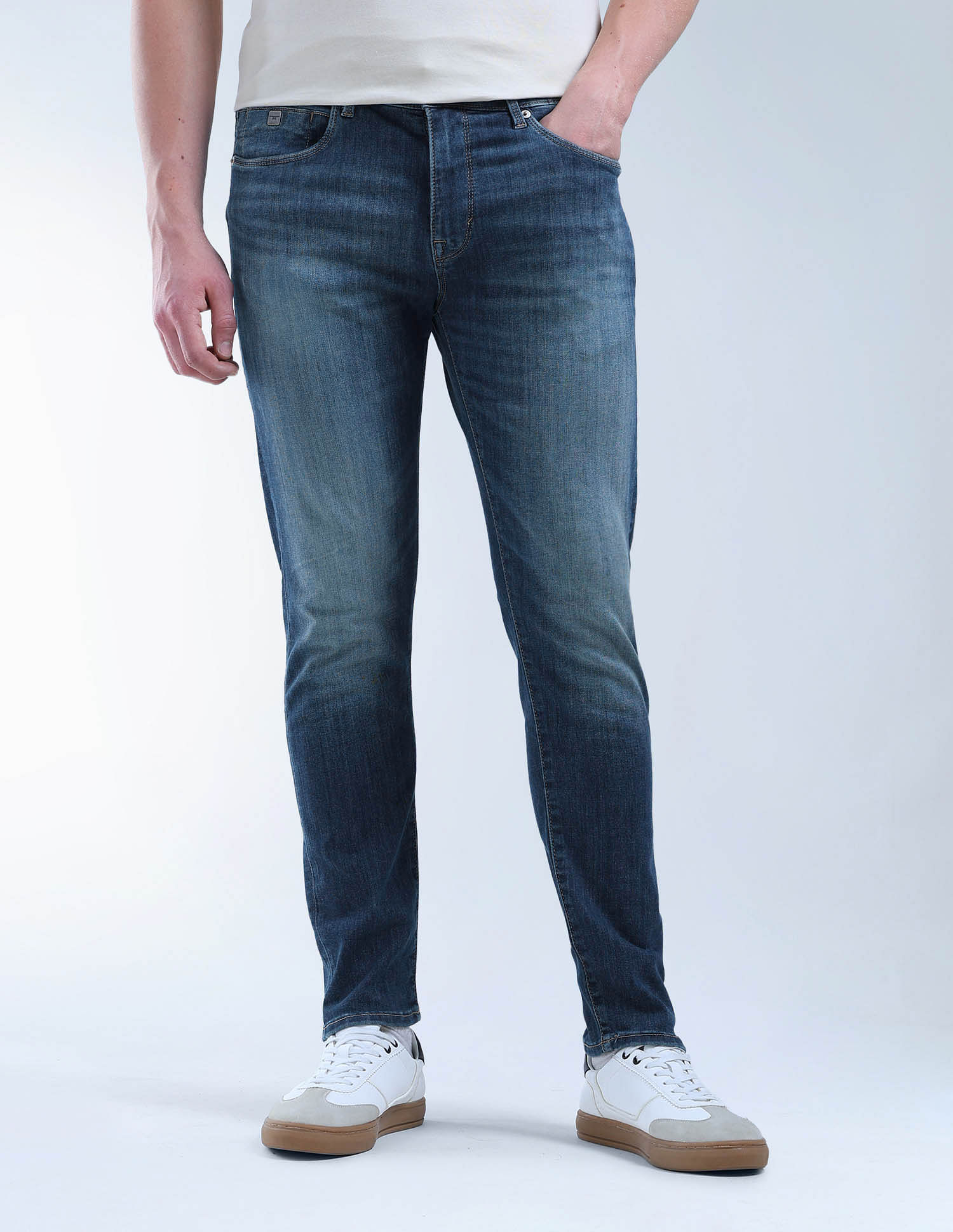 Flying Machine Slash Slim Tapered Fit F-Lite Jeans