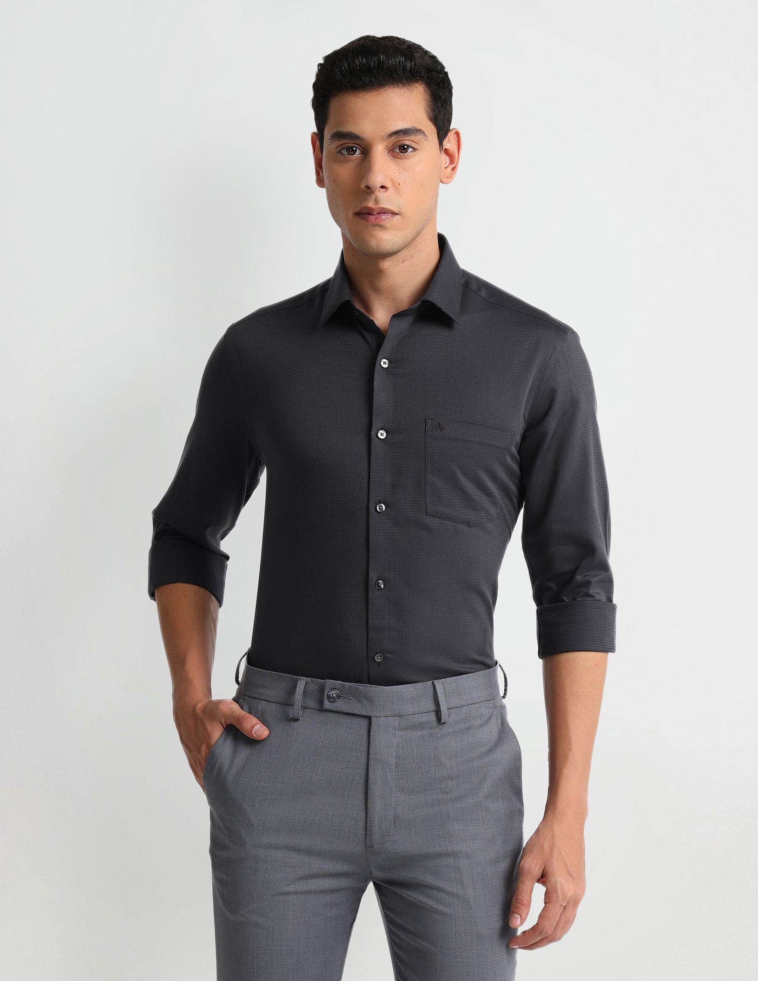Arrow Manhattan Slim Fit Herringbone Shirt
