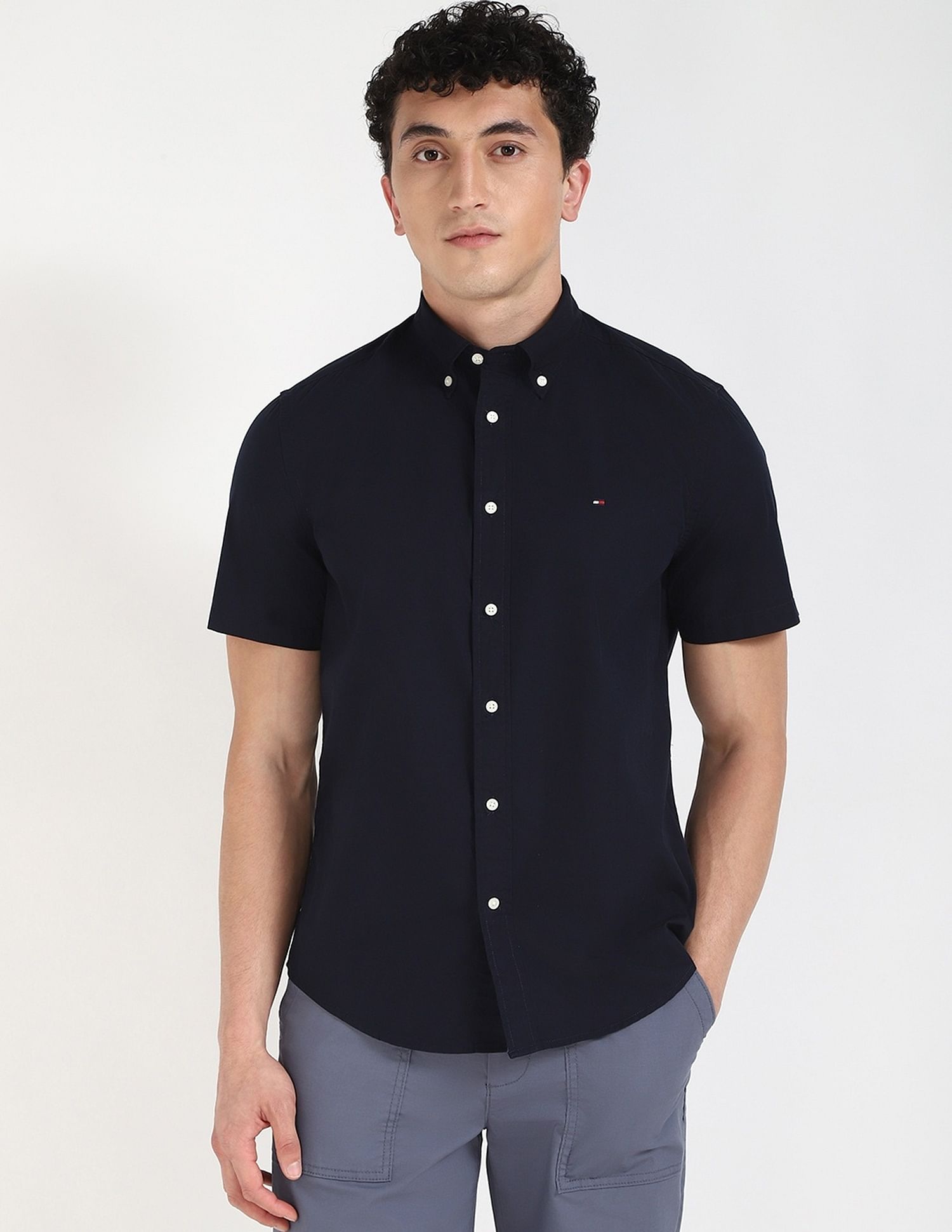 Tommy Hilfiger Solid Regular-Fit Poplin Woven Shirt