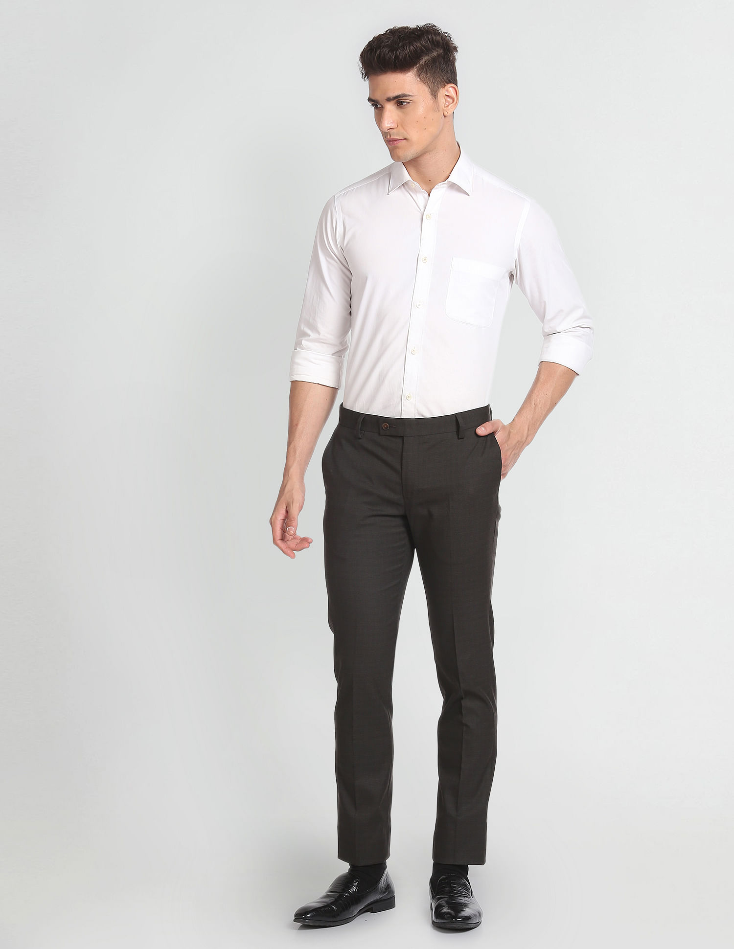 Arrow Tailored Regular Fit Solid Formal Trousers