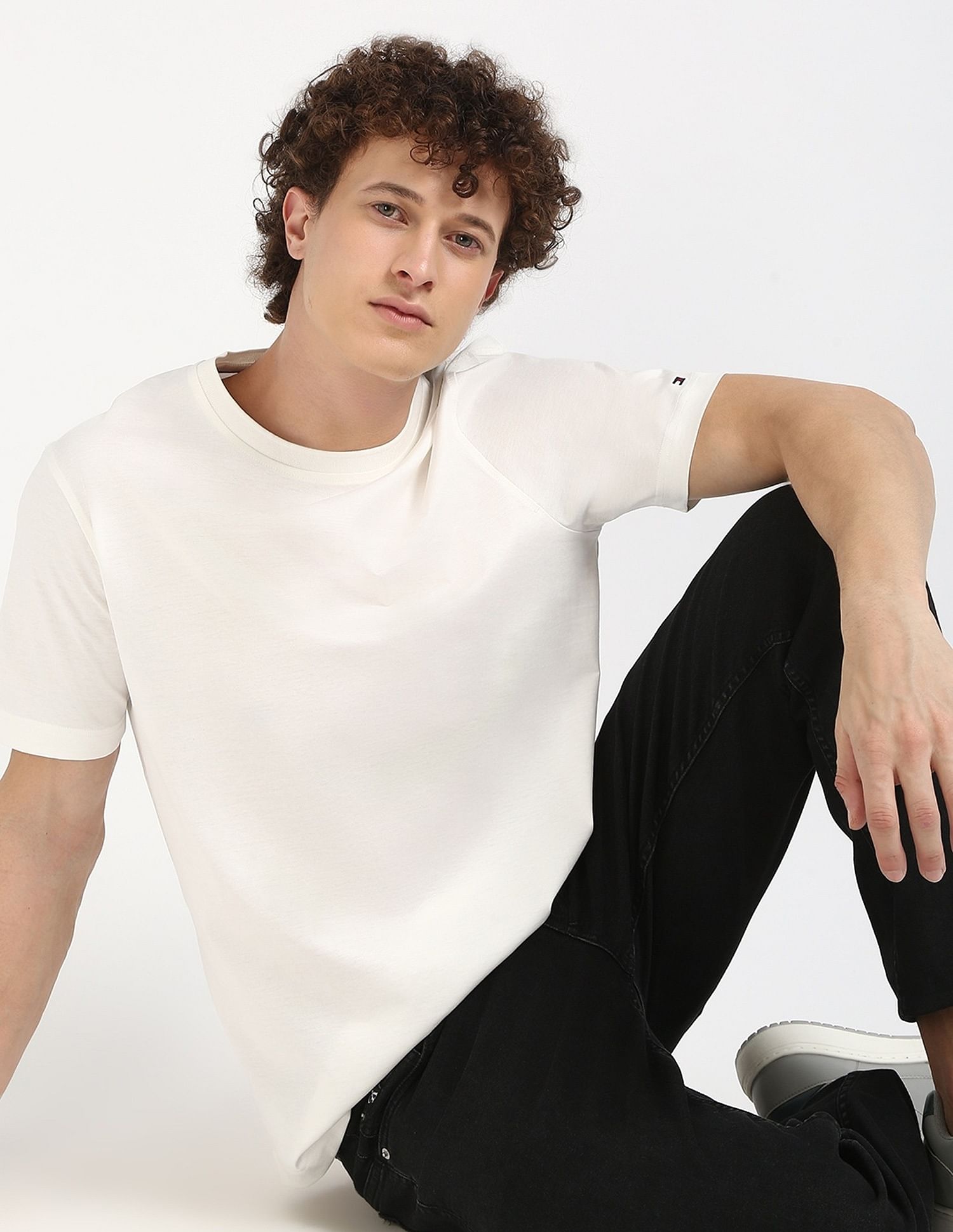 Tommy Hilfiger Solid Regular-Fit Cotton T-Shirt
