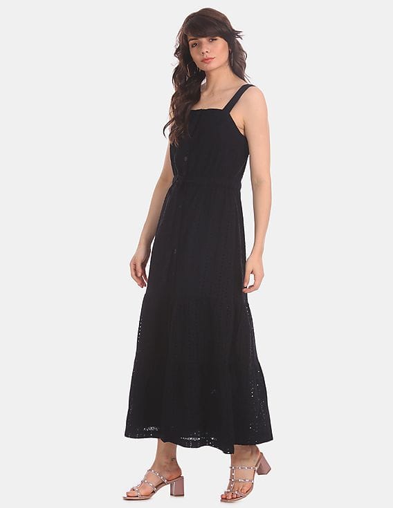 Buy GAP Black Embroidered Eyelet Square Neck Apron Maxi Dress - NNNOW.com
