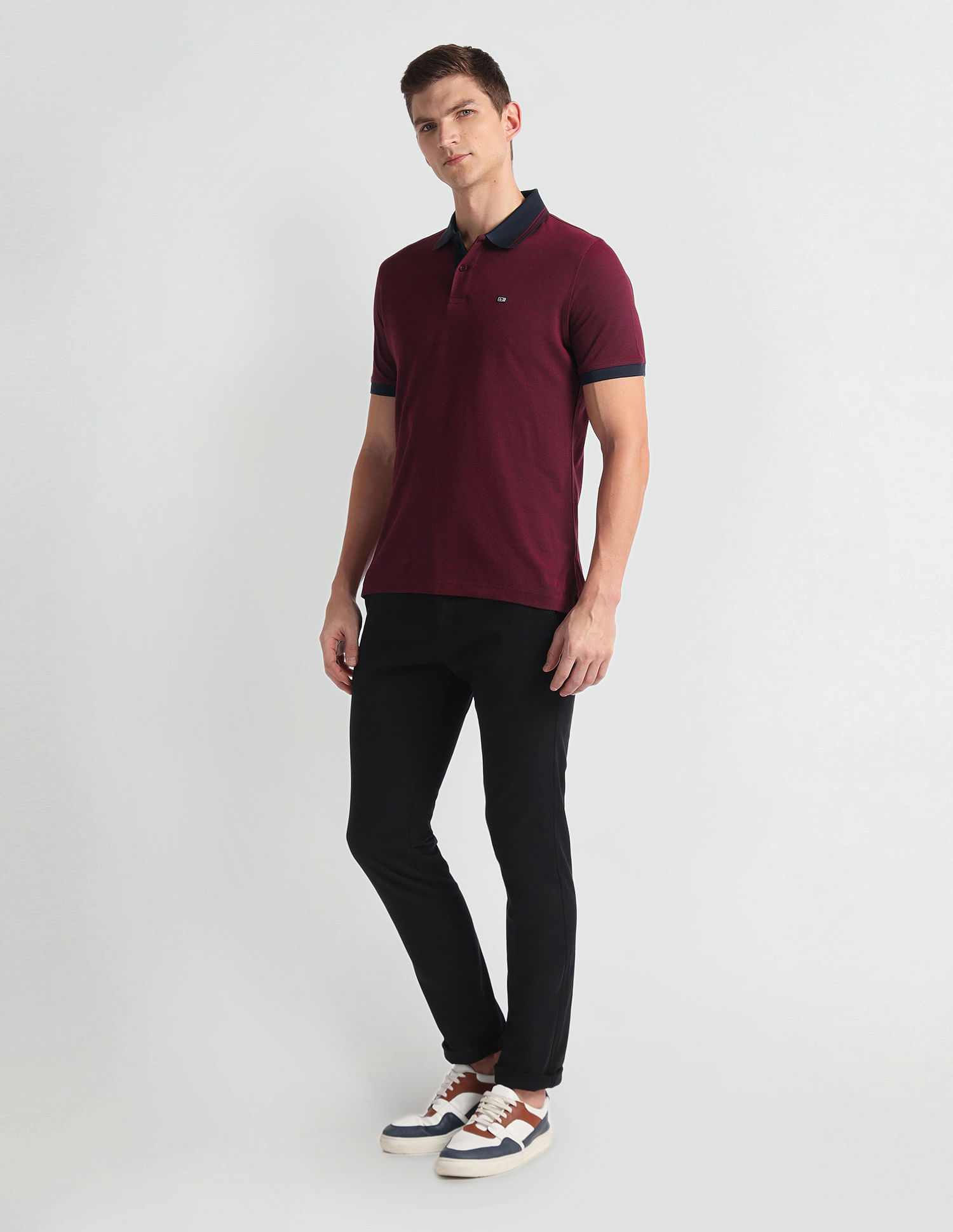Arrow Sports Tipped Collar Solid Polo Shirt