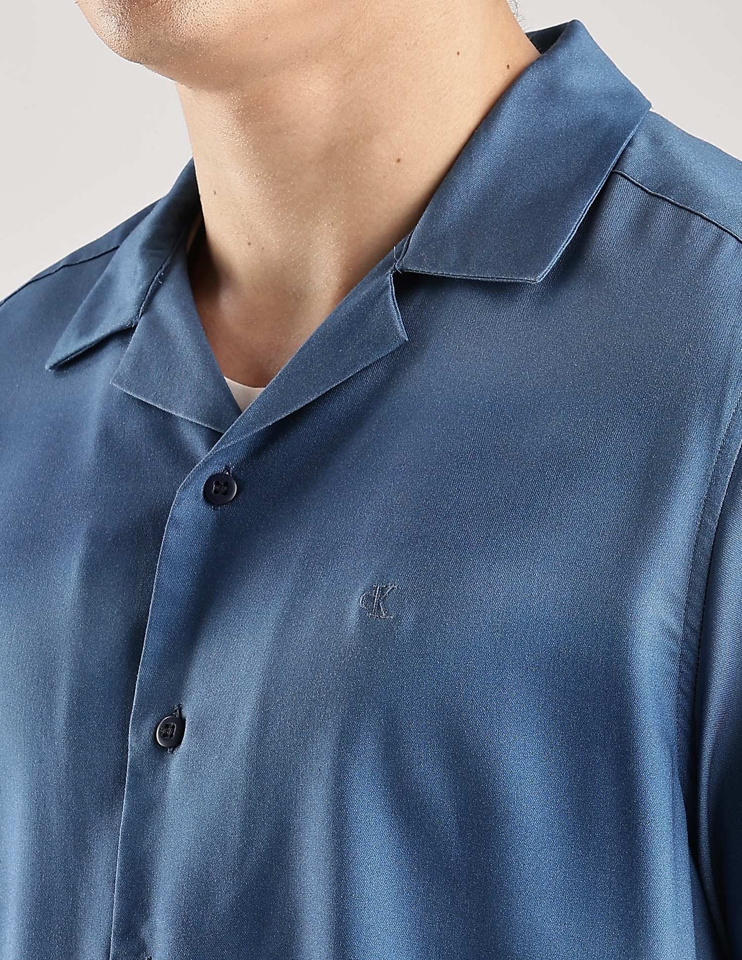 Calvin Klein Jeans Printed Regular-Fit Poplin Woven Shirt