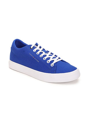 Tommy Hilfiger Men Solid Canvas Sneakers