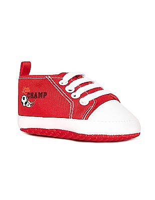 boys red sneakers