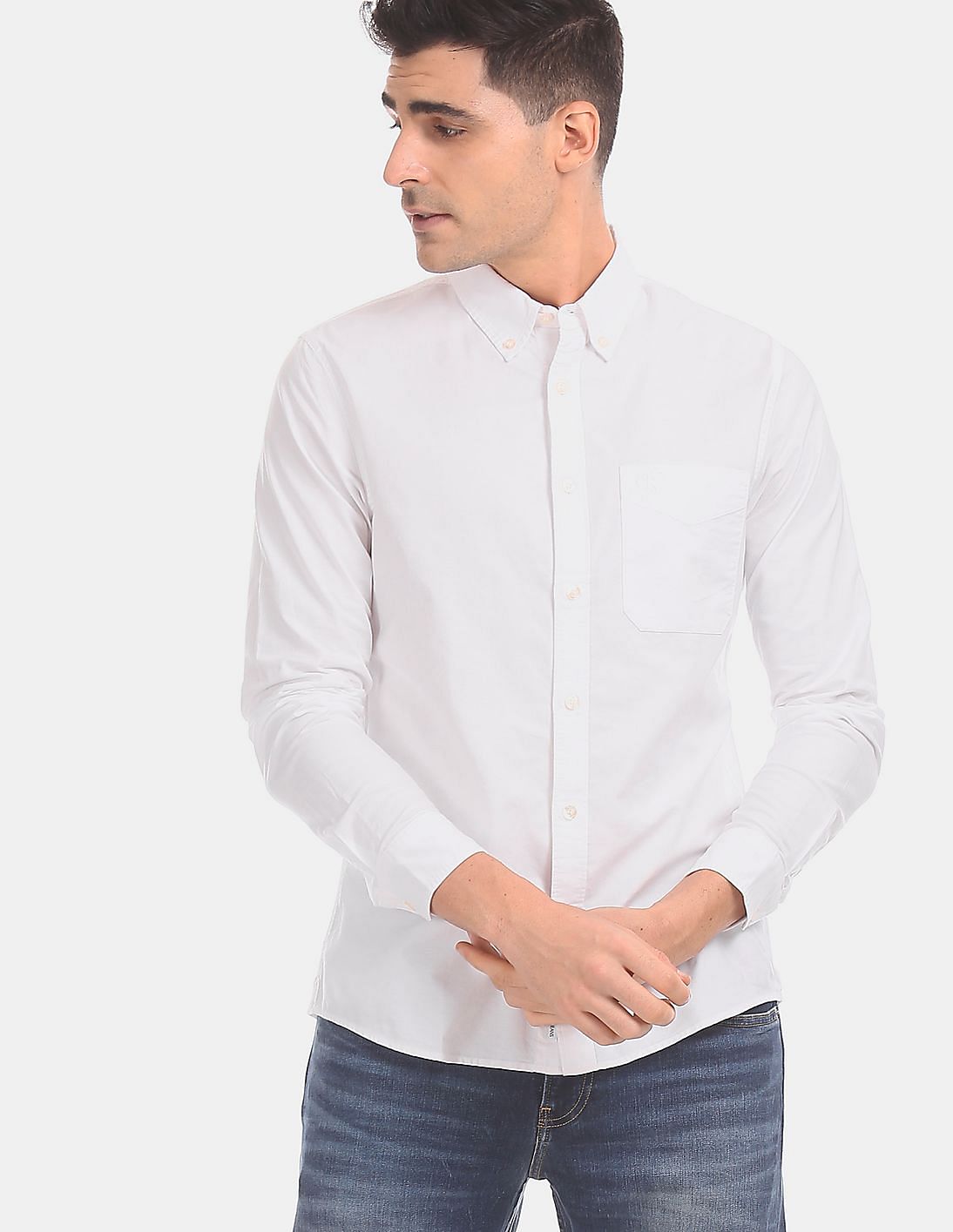 Buy Calvin Klein Men White Slim Fit Button Down Collar Oxford Casual ...