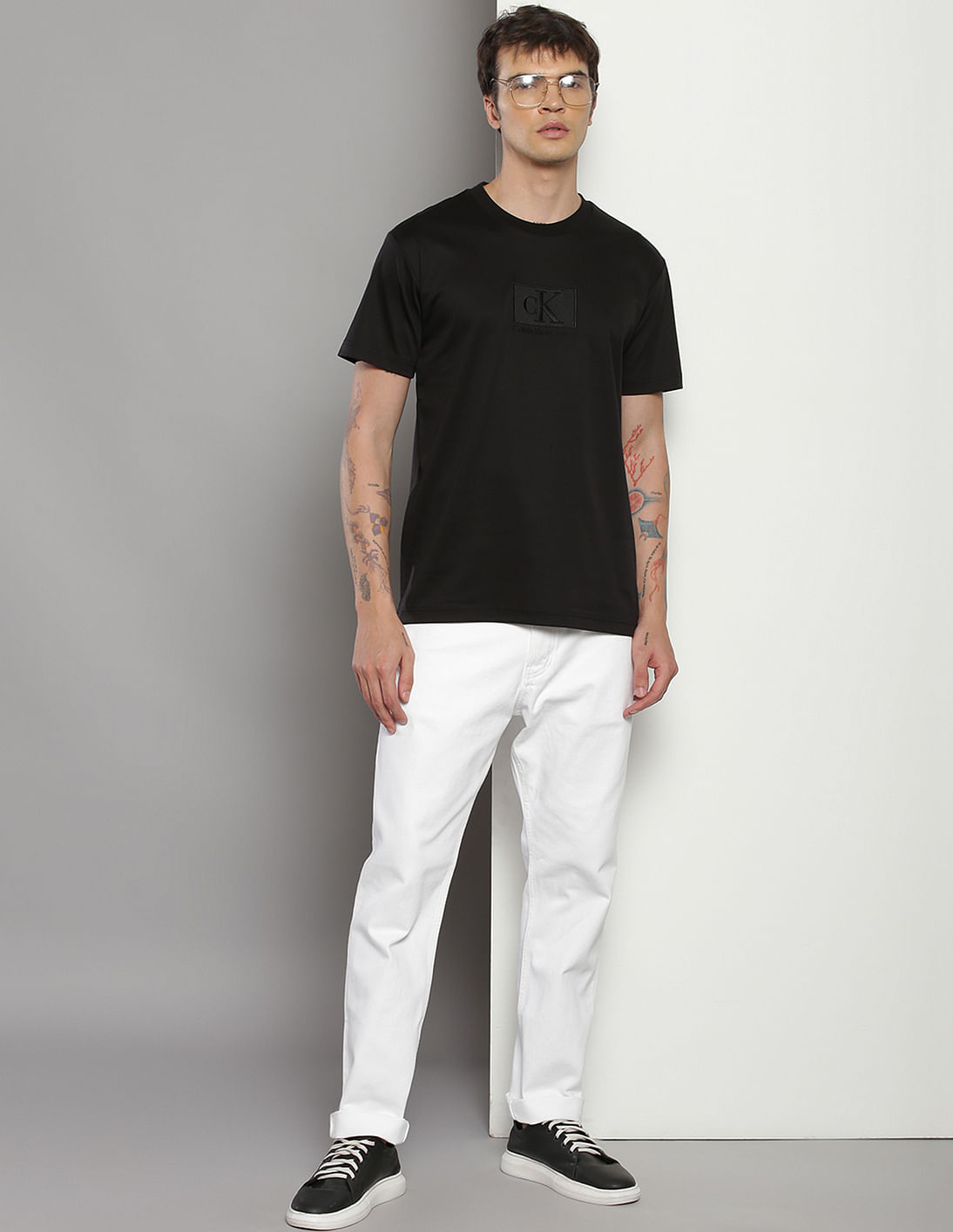 Buy Calvin Klein Logo Patch Slim Fit T-Shirt - NNNOW.com