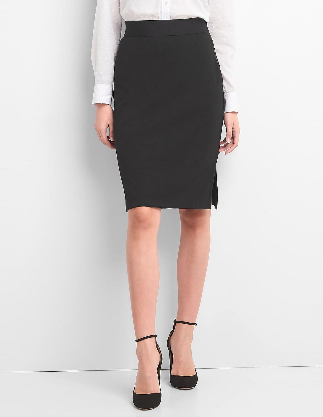 Pencil clearance skirt gap