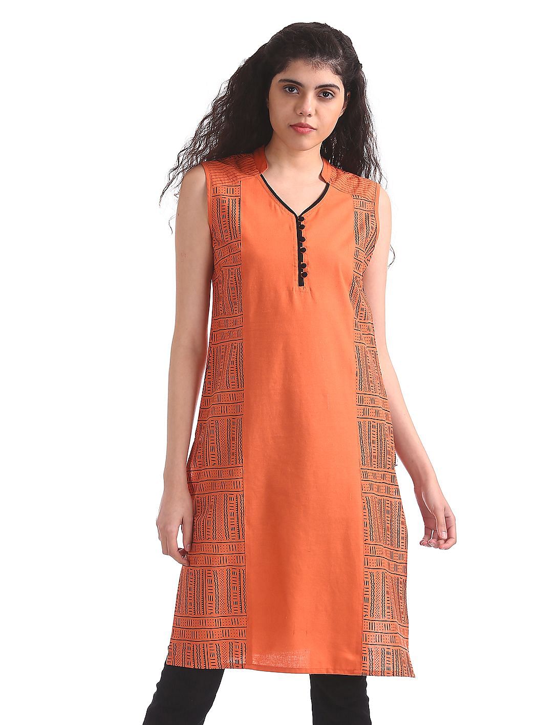 Buy Karigari Printed Mandarin Collar Kurta - NNNOW.com