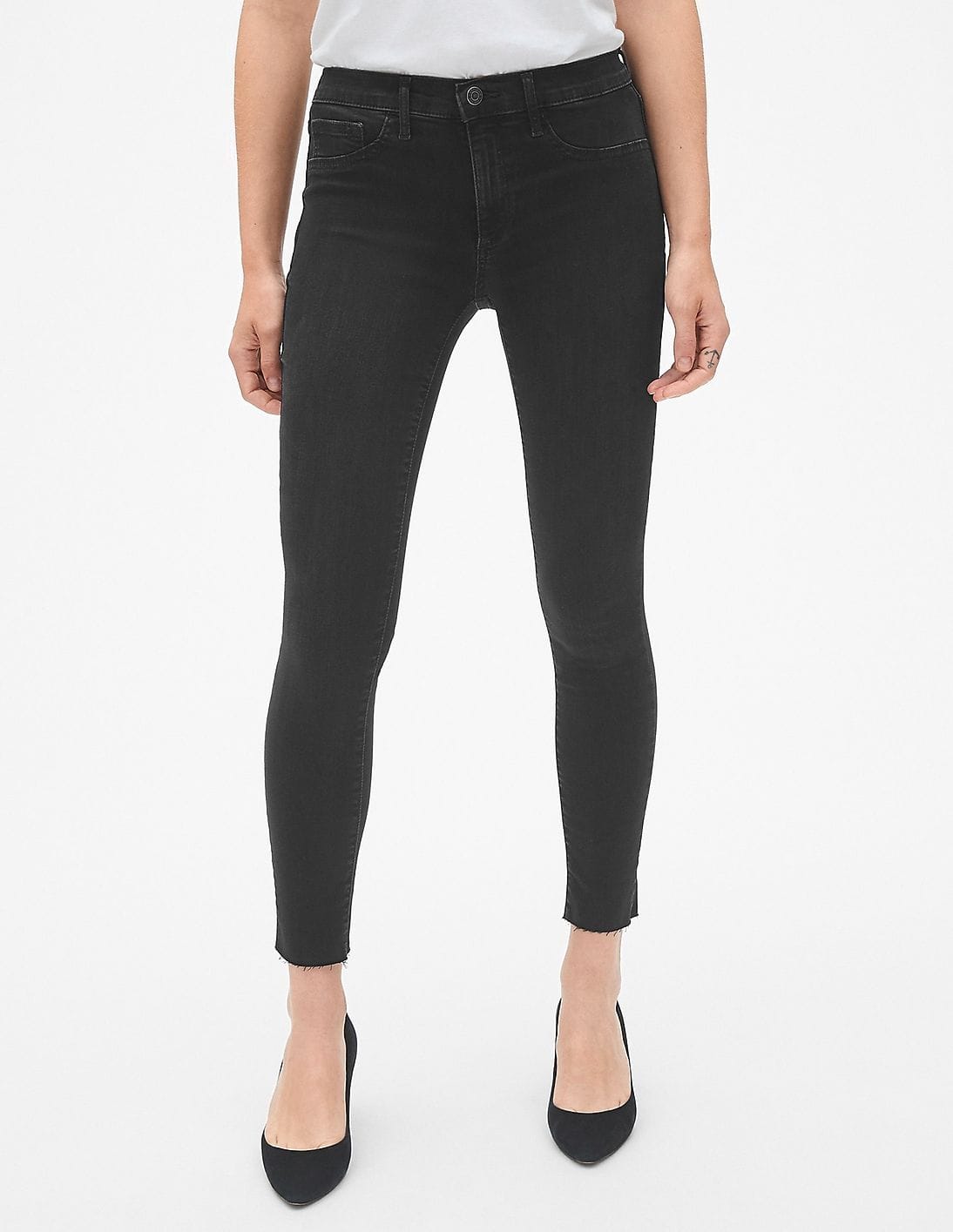 Buy GAP Women Black Mid Rise Favourite Ankle Jeggings with Raw Hem - NNNOW.com